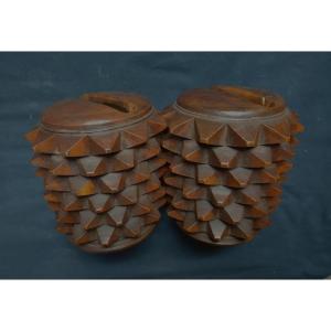 Deux bracelets en bois pour le jeu du 