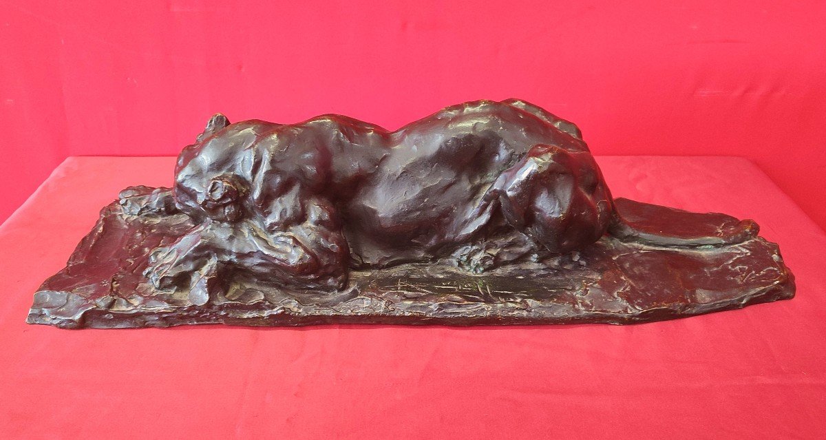 Lioness Devouring Bronze Casting-photo-2