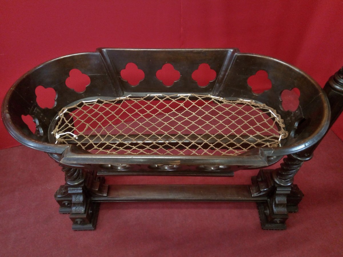 Carved Baby Cot-photo-4