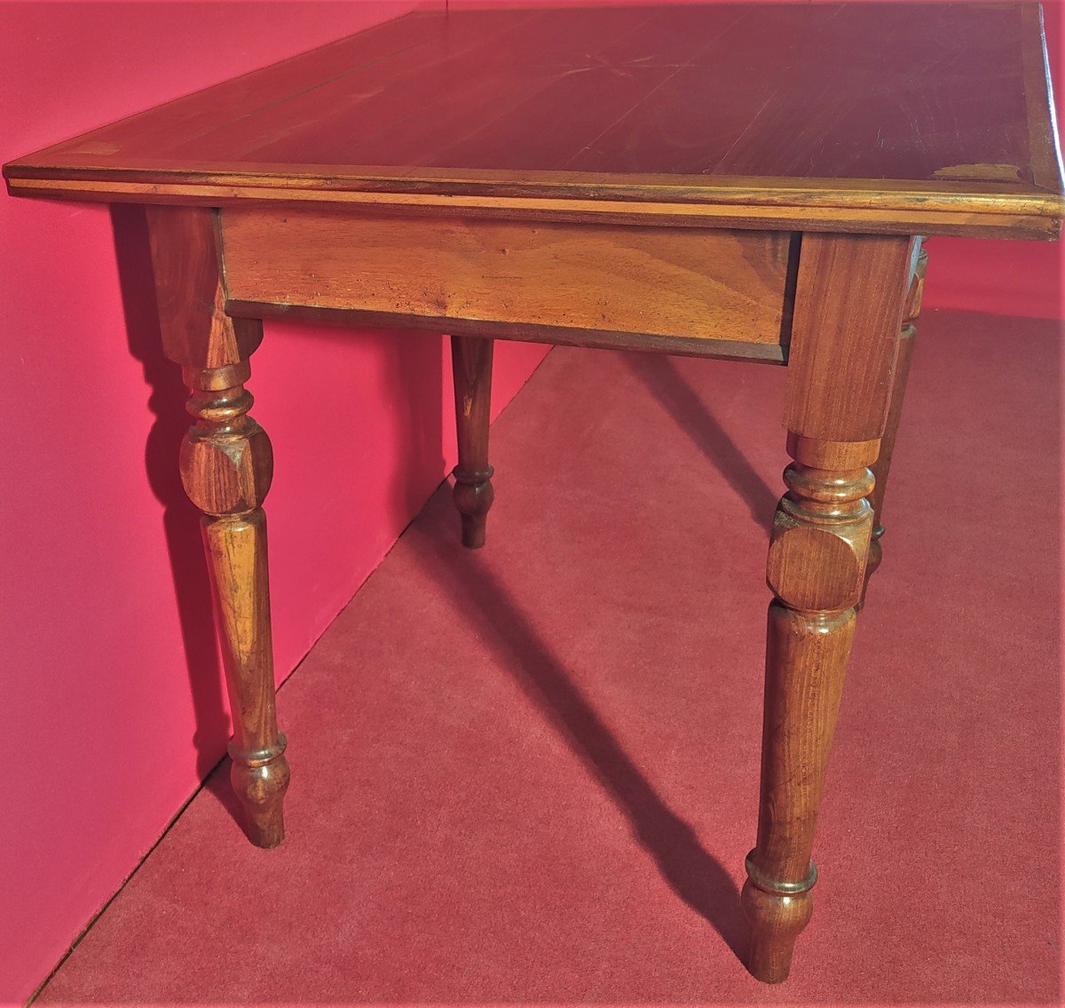 Coffee Table With Inlaid Top And Drawer-photo-1