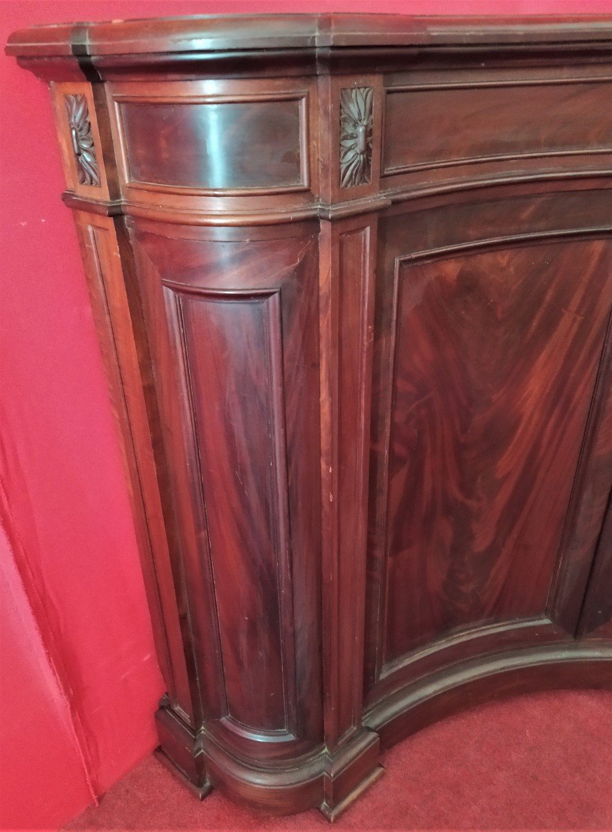 Curved Corner Cabinet-photo-4