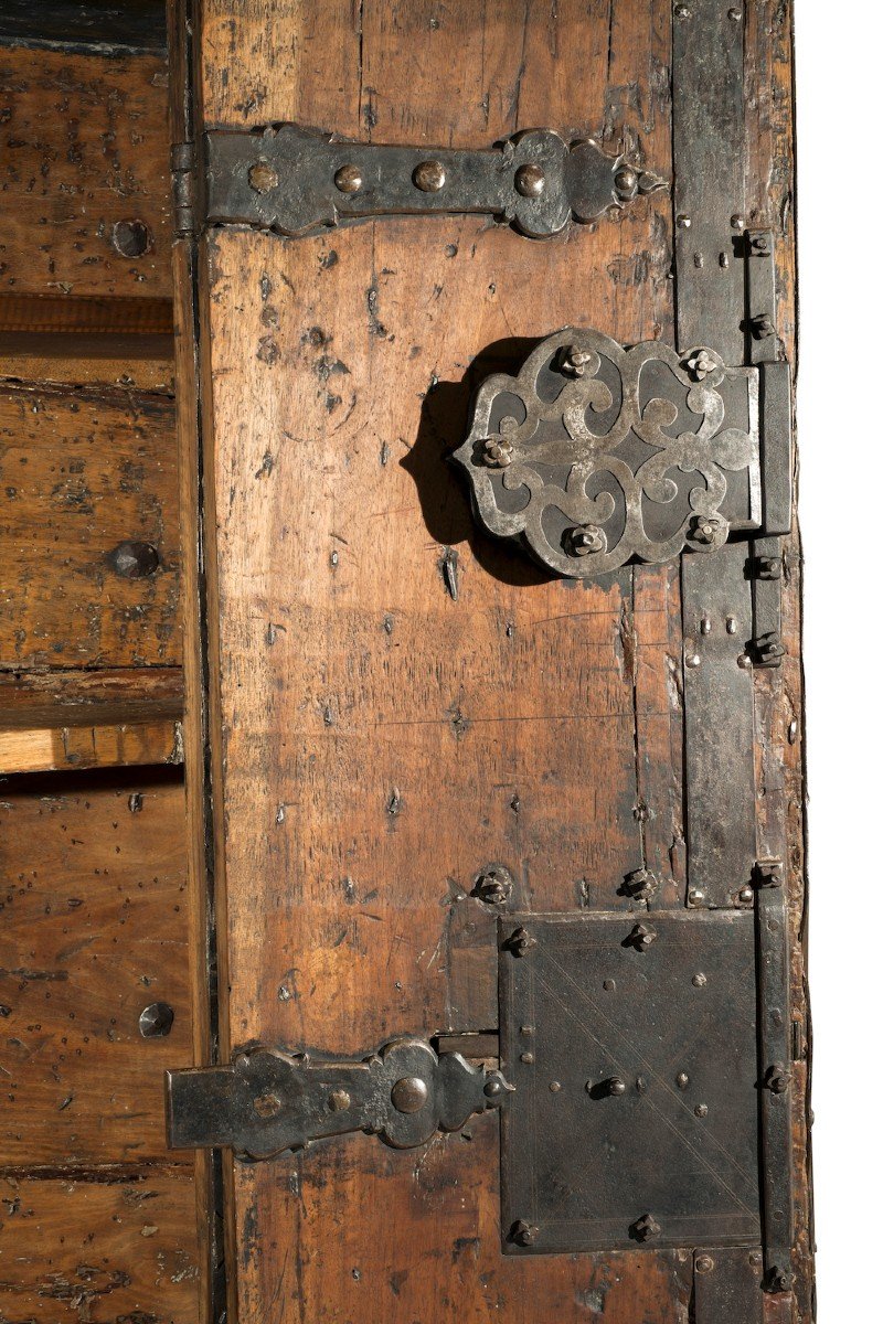 Antique Safe ,  Northern Italy, 17th Century-photo-4