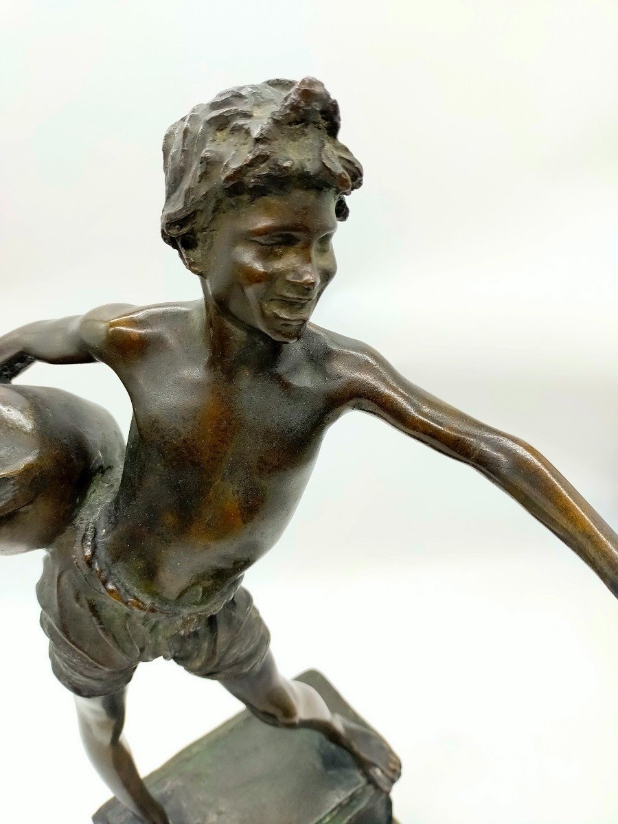 Bronze Sculpture Depicting "the Water Carrier" Of  Late 19th Century Period-photo-7