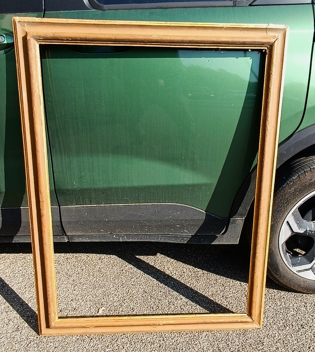 Large Antique Salvator Pink Lacquered And Gilded Frame, Late 17th Century Tuscany