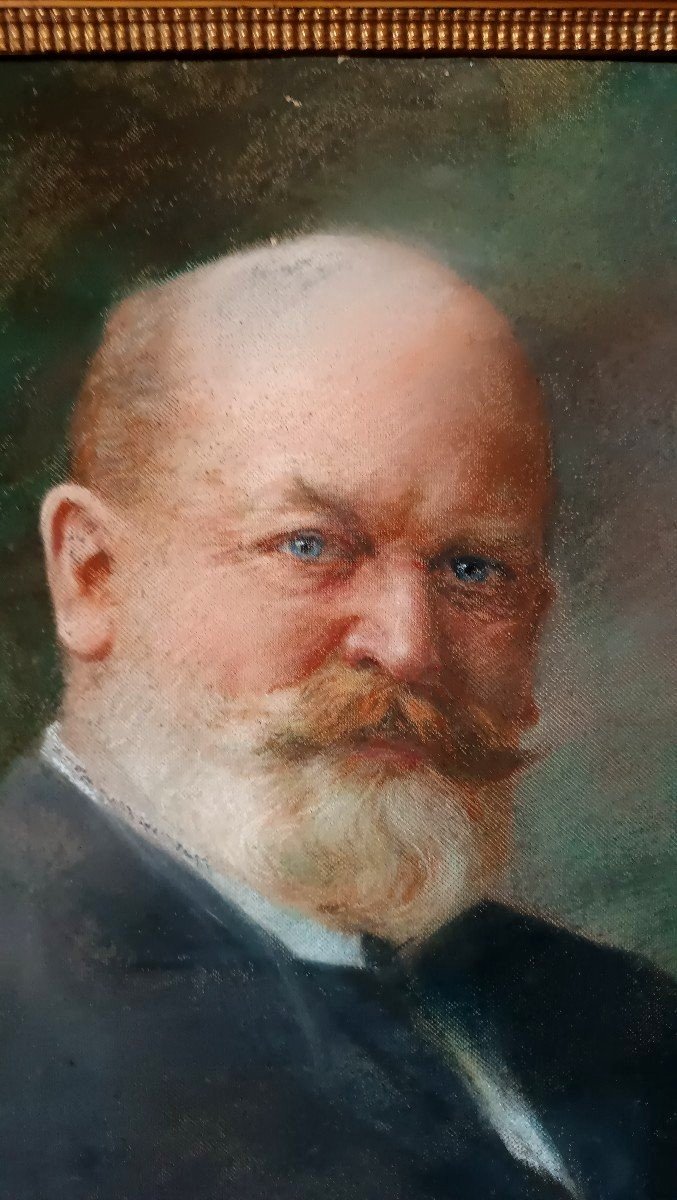 Pastel Painting Of A Man's Portrait Nineteenth Century-photo-1