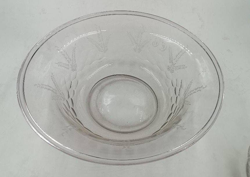 Large Antique Engraved Glass 19th Century Basin Tray With Jug-photo-4