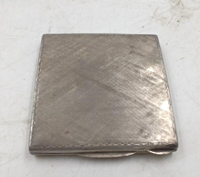 Powder Compact In Chiseled Silver From The Early 1900s - 800 Fineness-photo-2