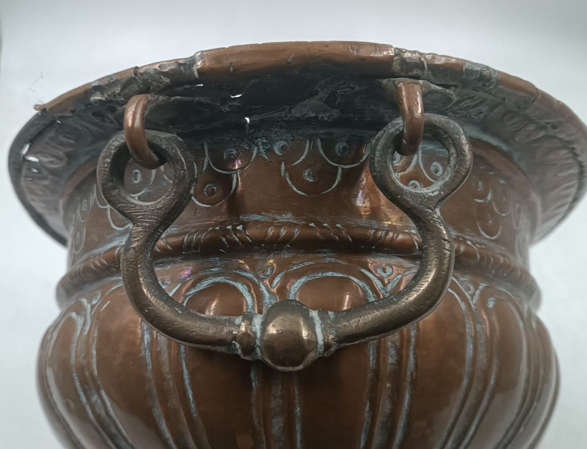 Embossed Copper Basin With Feral Feet Brass Origin Of Tuscany 17th Century-photo-1