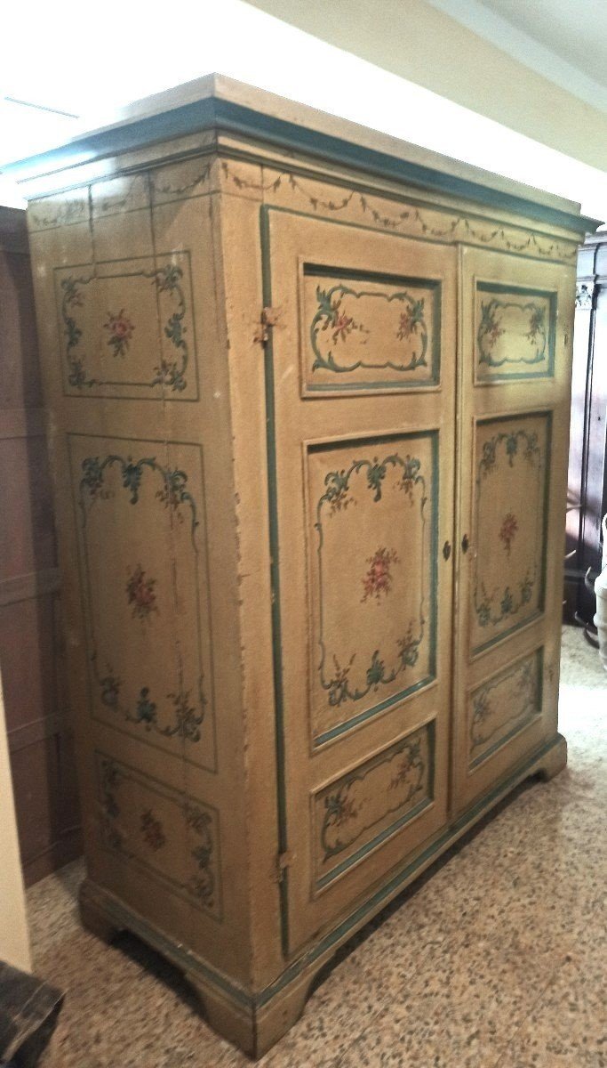 Antique 18th Century Wardrobe-photo-2