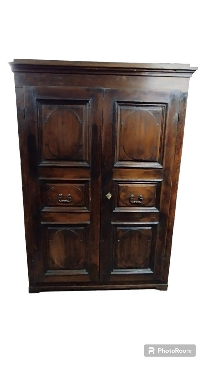 Antique 17th Century Tuscan Wardrobe-photo-3