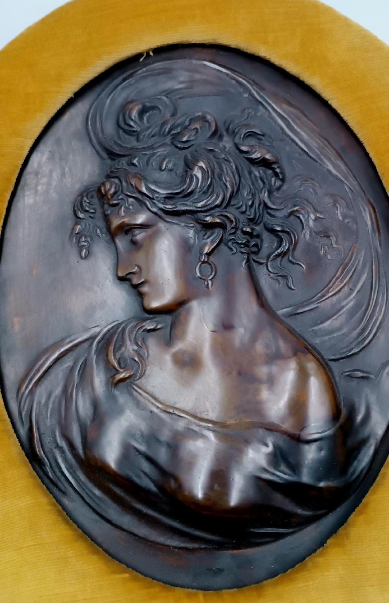 Paire De Reliefs En Bronze Art Nouveau De Visages Féminins-photo-1