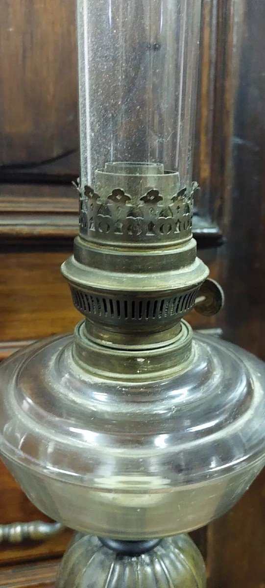 Large Antique Bronze And Glass Oil Lamp From The 19th Century-photo-3