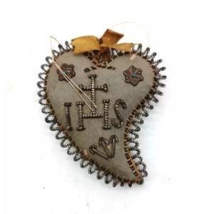 Antique Scapular Ex Voto Votive Heart In Fabric Embroidered With Cross Ihs 19th Century