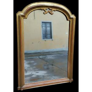 Grand Miroir En Bois Et Peinture Dorée , Période 800,