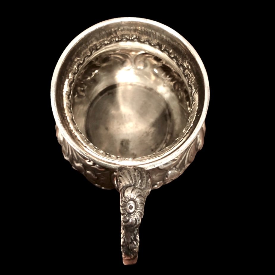 Embossed Silver Cup With Floral Motifs And Rocaille.london 1860.-photo-1