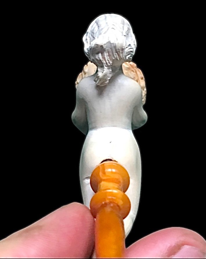 Meerschaum Pipe With An Erotic Subject Depicting A Naked Woman. Original Box. -photo-3