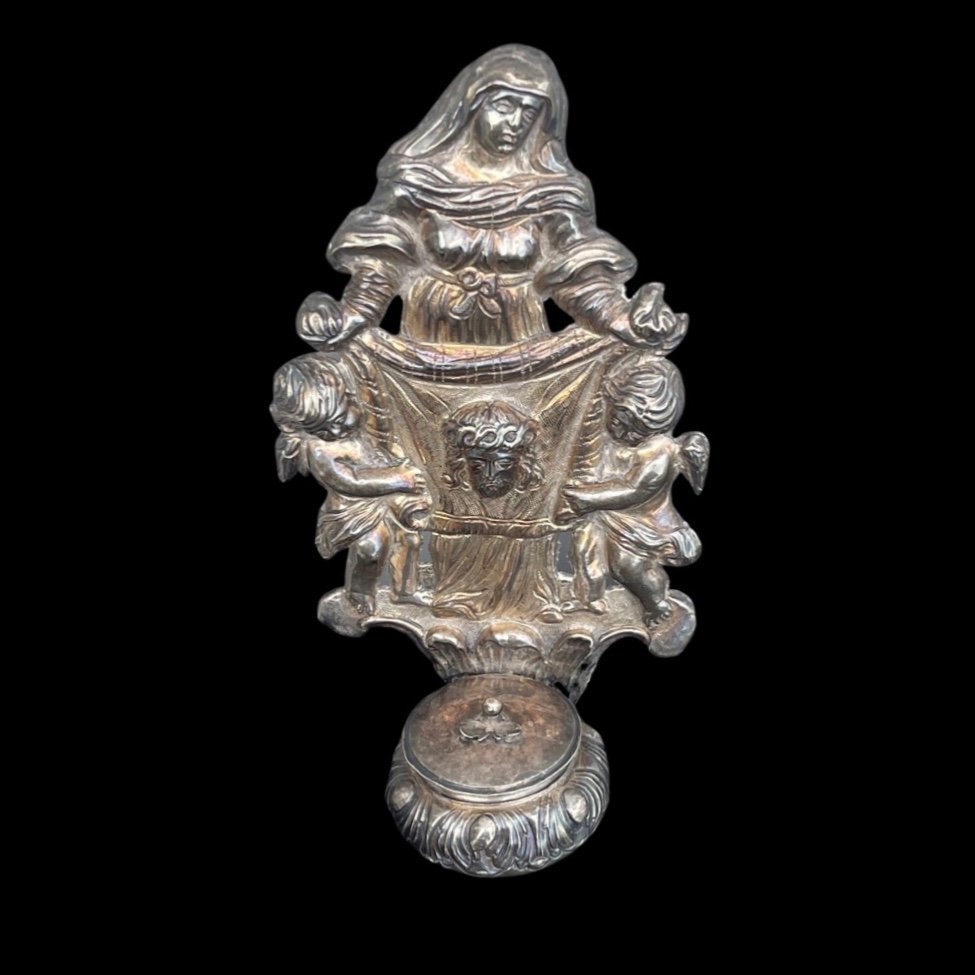 Embossed Silver Stoup Depicting Saint Veronica Showing The Cloth With The Face Of Christ. -photo-2
