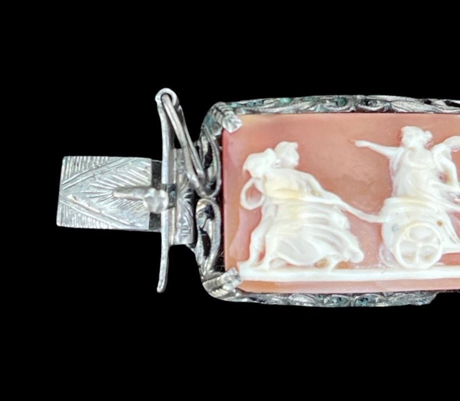 Pierced Silver Bracelet With Vegetal Motifs And Seven Cameos With Neoclassical Scenes. -photo-5