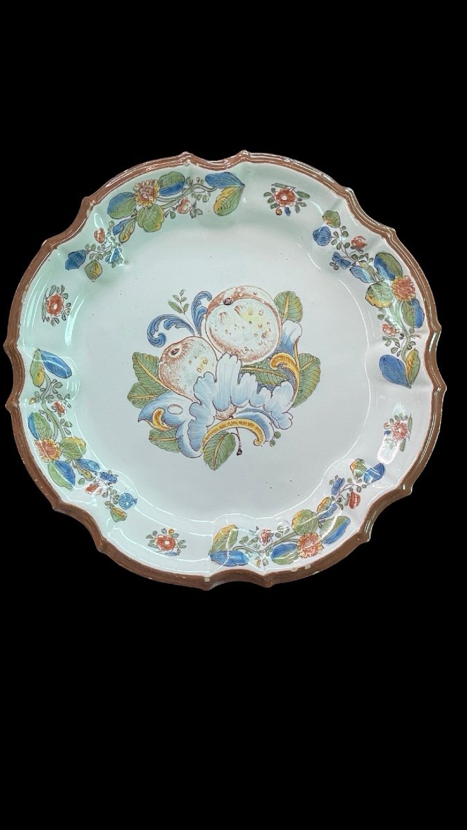 Three Majolica Plates With Lobed Brim And High-fire Decoration Of 'baroque Fruit'. -photo-4