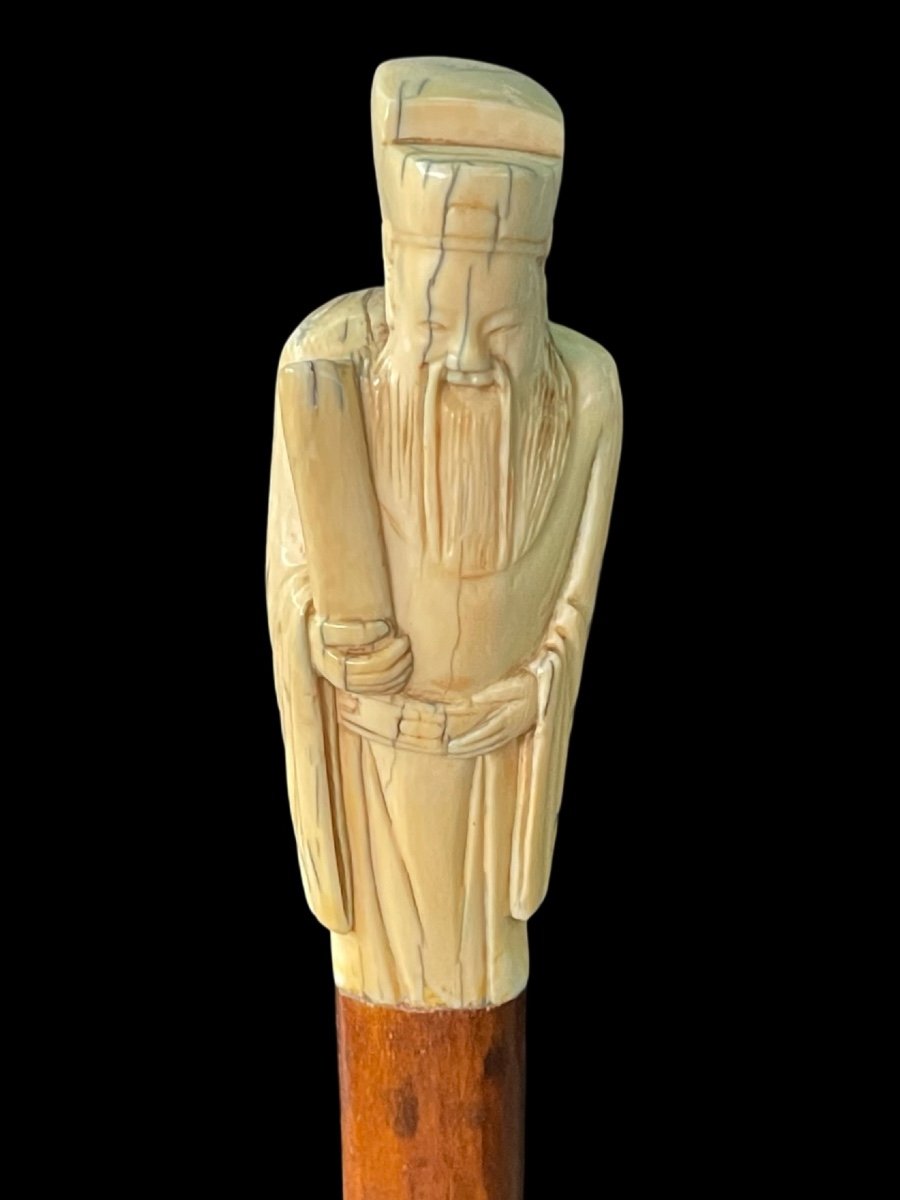 Walking Stick With Ivory Knob Depicting An Oriental Male Figure. 