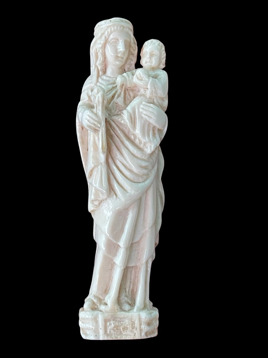 Ivory Bas-relief Sculpture Depicting Madonna And Child. -photo-2