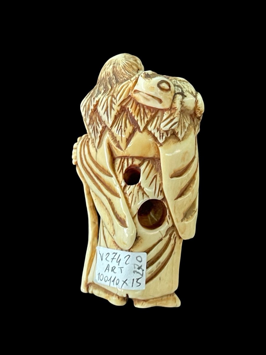 Ivory Netsuke Depicting A Male Figure -photo-3