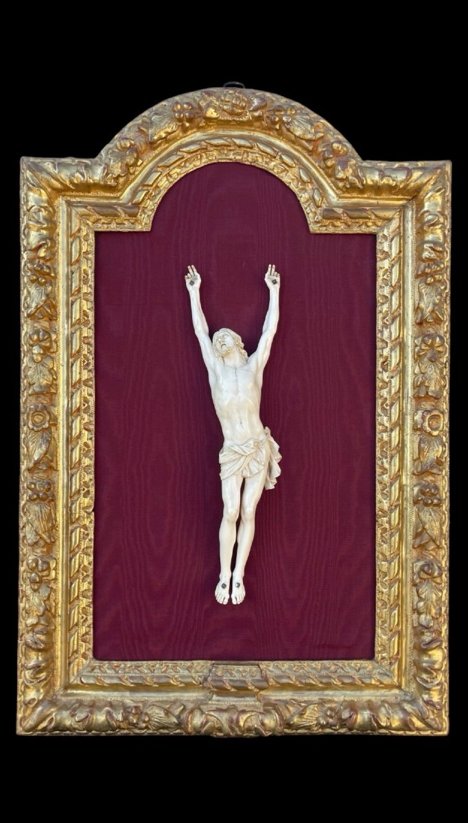 Christ Carved From A Single Piece Of Ivory 