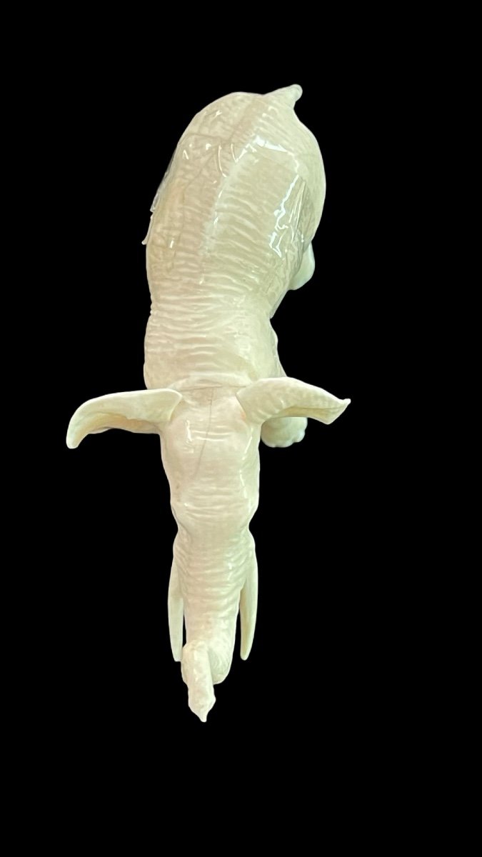 Small Ivory Sculpture Depicting An Elephant. Japan. -photo-3