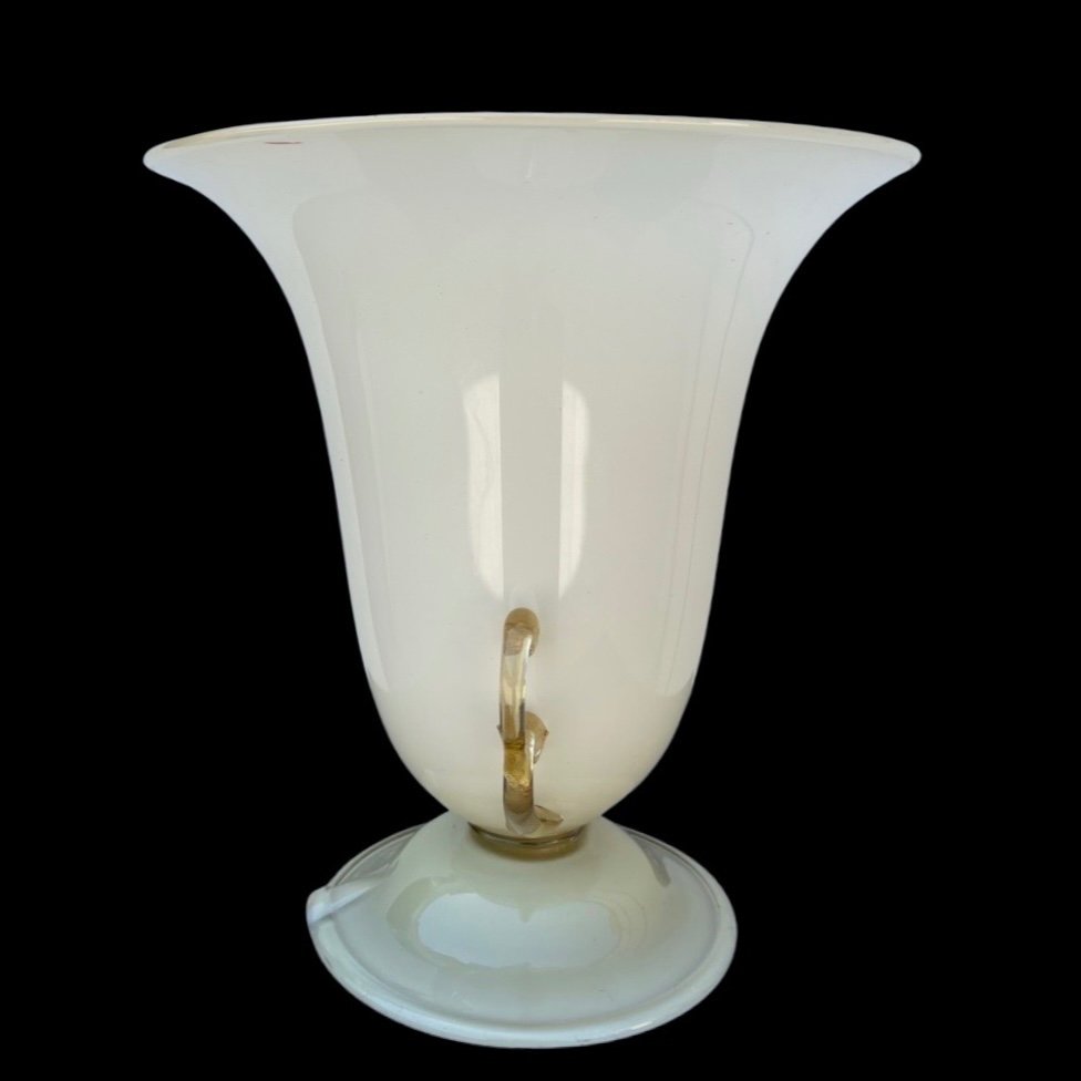 Glass Cup Lamp In Milky-amber Glass With Two Handles And Gold Inserts. -photo-3