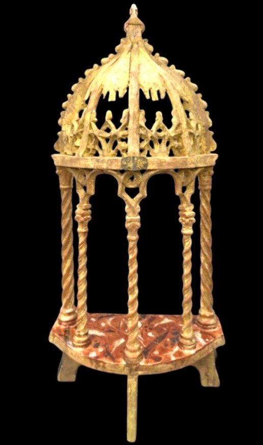 Support Néo-gothique De Type 'baldacchino' En Bois Et Feuille d'Or Avec Base Marbrée.-photo-3