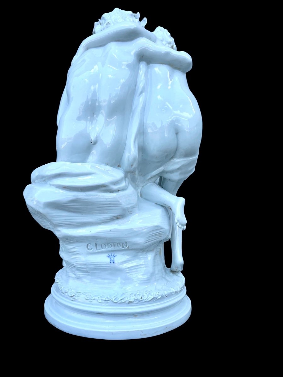 Grand Groupe Sculptural En Porcelaine (rocher Bâtard) Représentant Un Faune Et Une Nymphe -photo-4