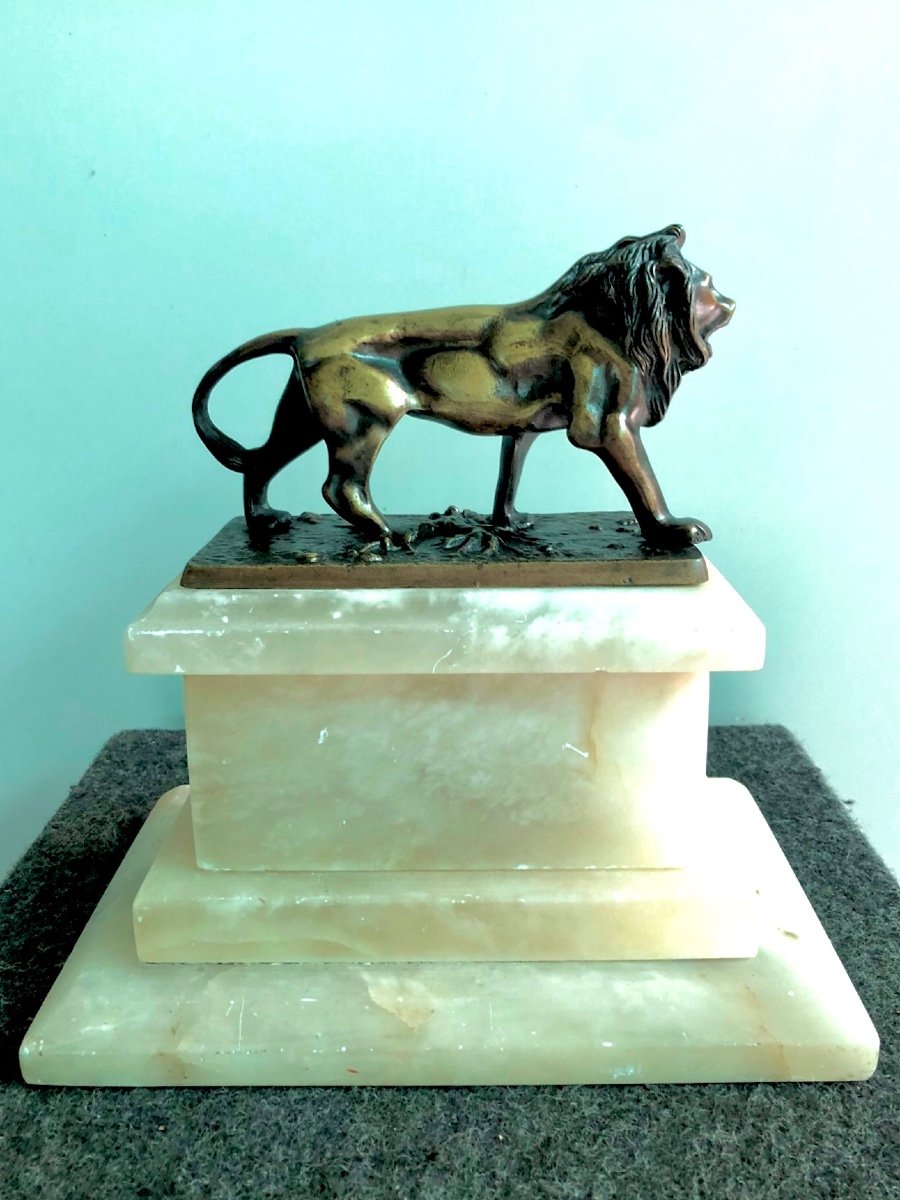 Bronze Lion On Alabaster Base.-photo-2