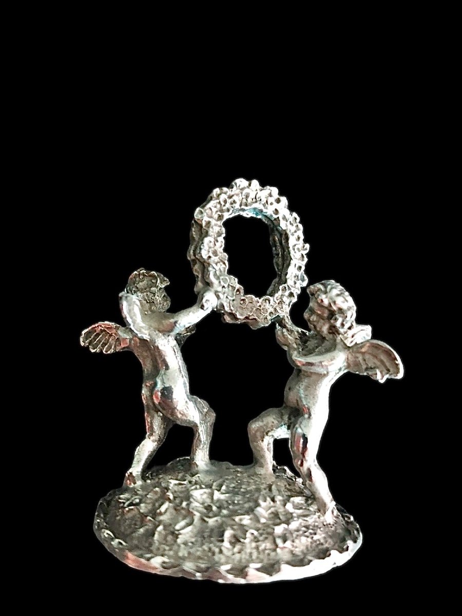 Set Of Six Silver Place Markers With A Pair Of Cherubs Holding A Garland. Im-photo-3