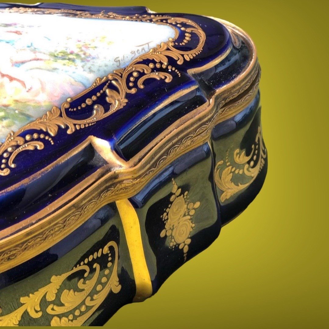 Beautiful Box, Sèvres Porcelain Box, Hand Painted, Signed.-photo-3