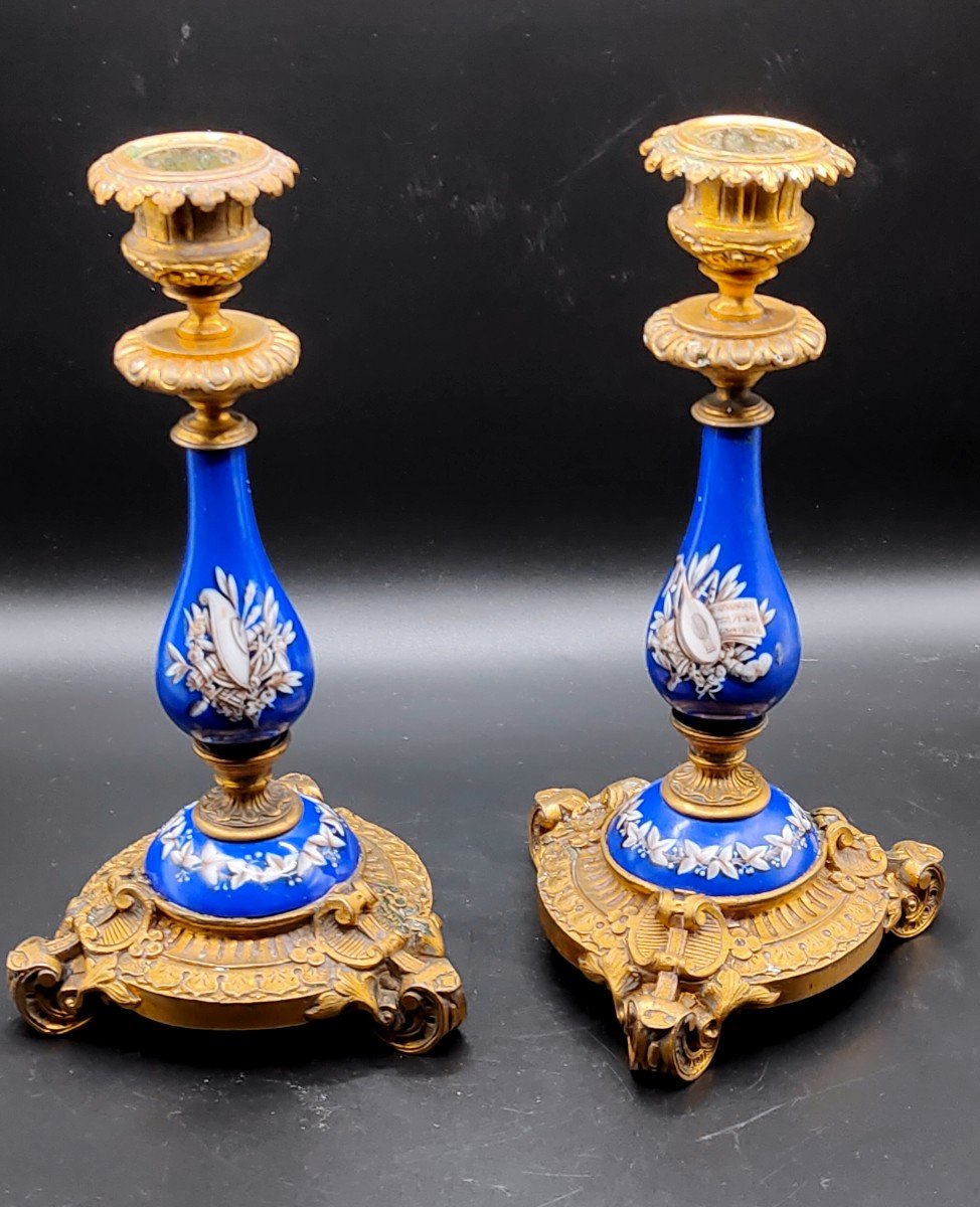 Paire de Bougeoirs bronze doré et Porcelaine Napoléon III