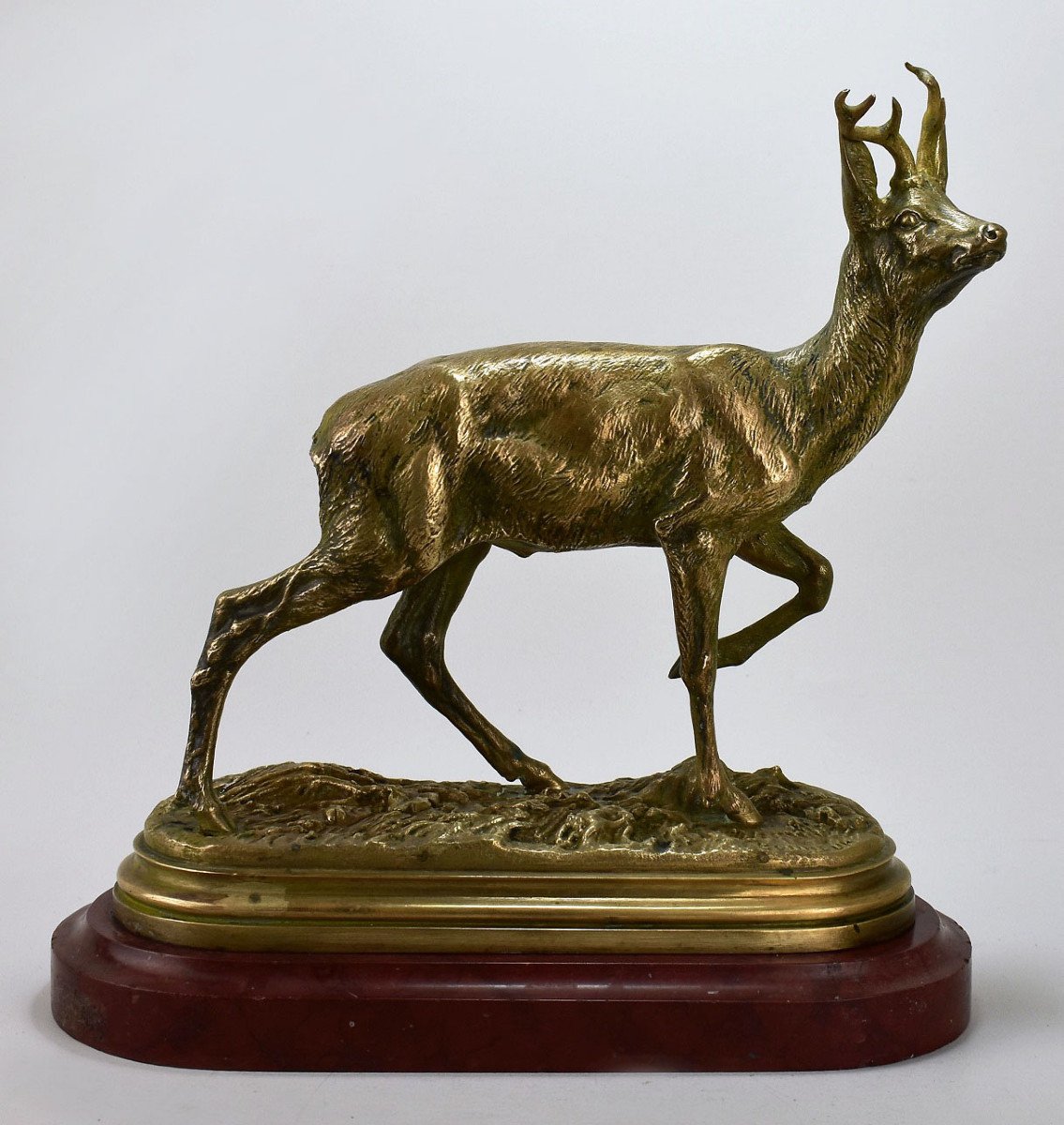 Sculpture de Chevreuil En Bronze. Isidore Bonheur (1827-1901)