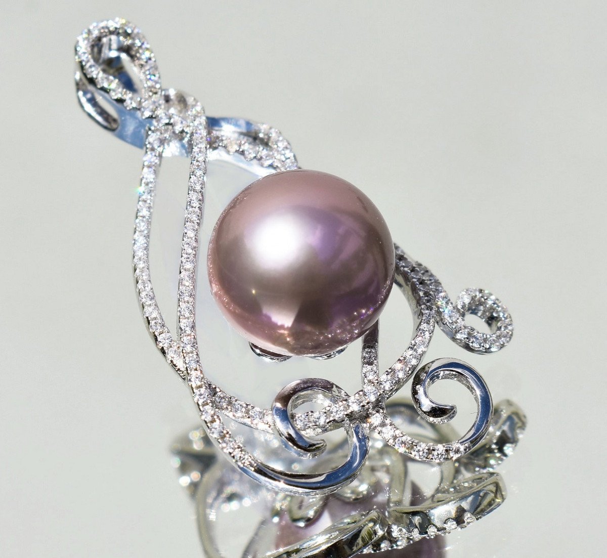 Large Silver And Pearl Pendant-photo-3