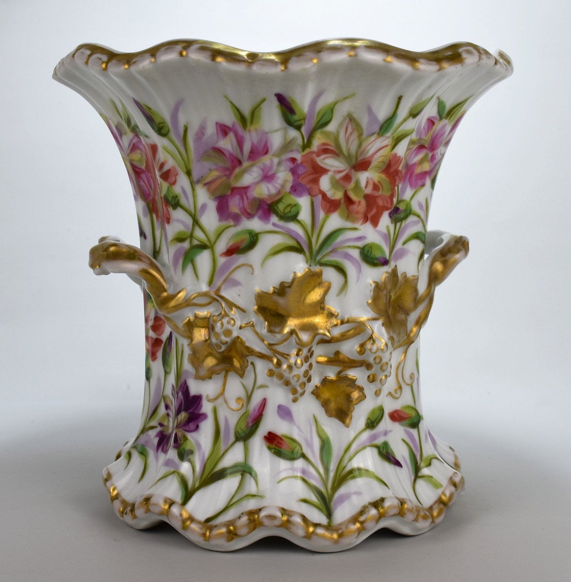 Paris Porcelain Vase. 19th Century-photo-4