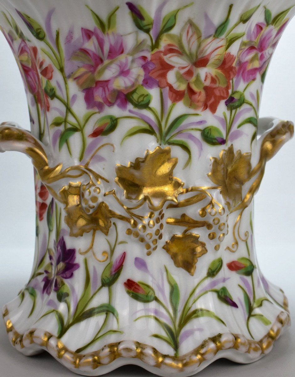 Paris Porcelain Vase. 19th Century-photo-1