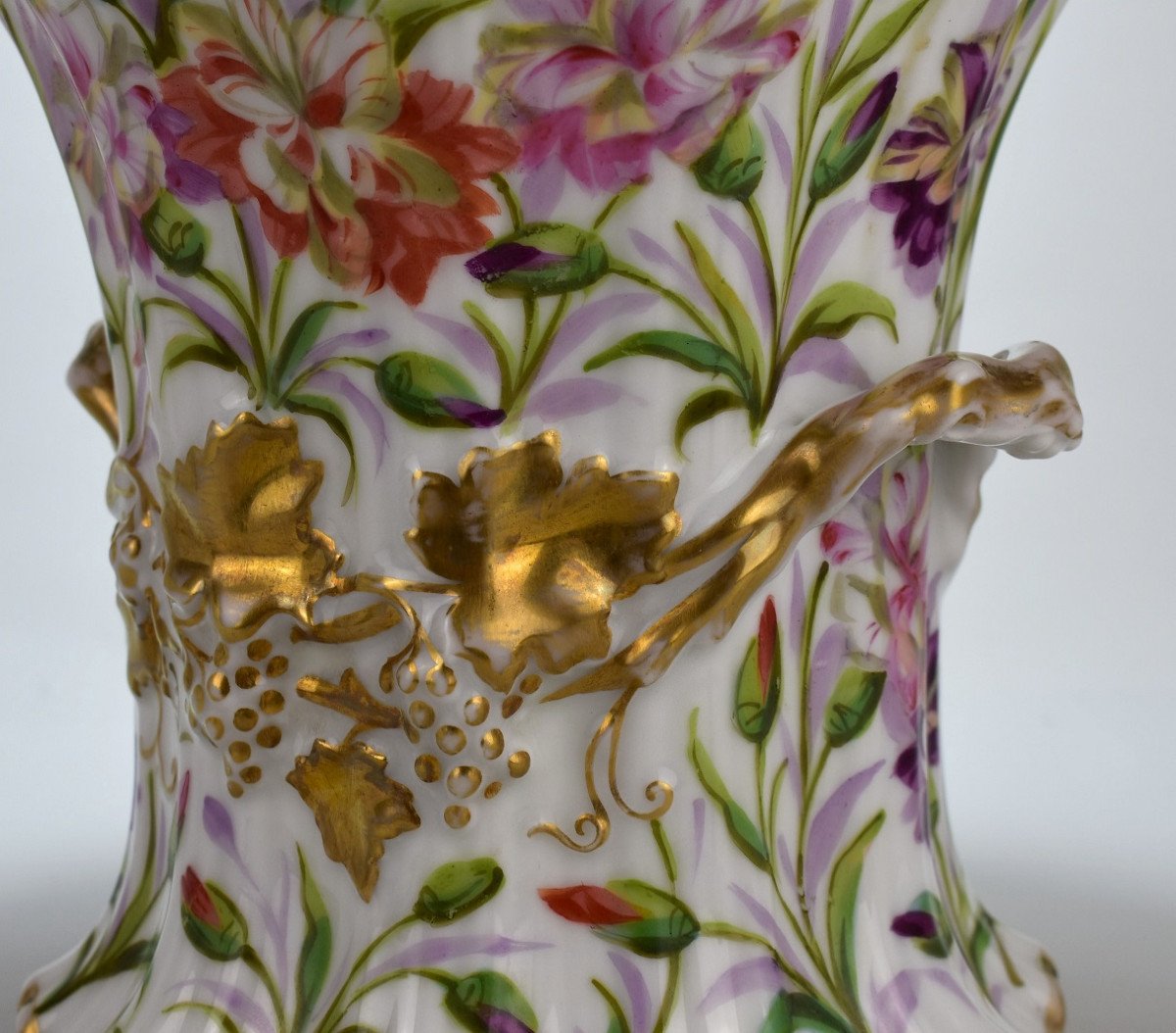 Paris Porcelain Vase. 19th Century-photo-3