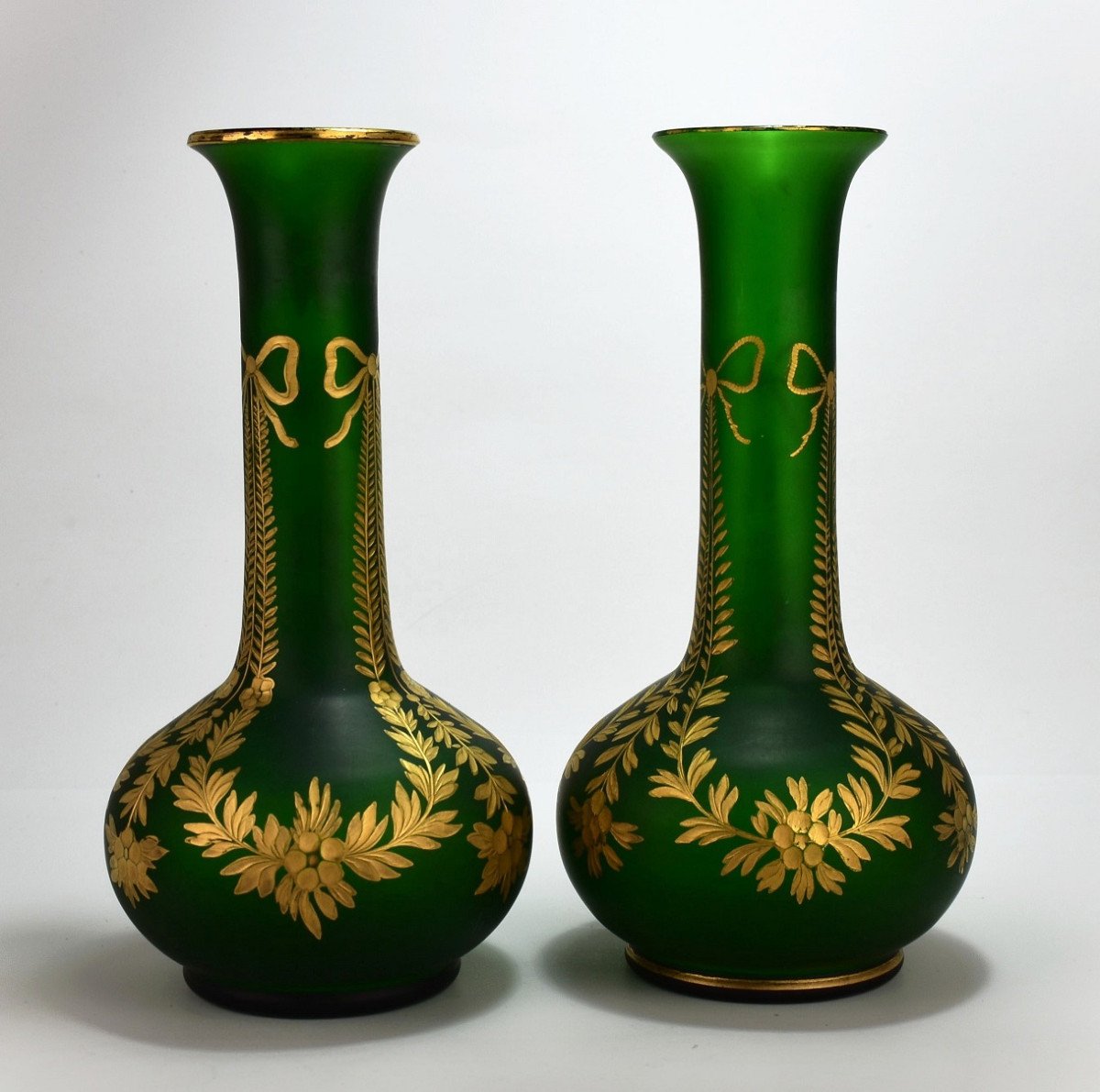 Pair Of Satin Glass Vases. Montjoye-photo-2