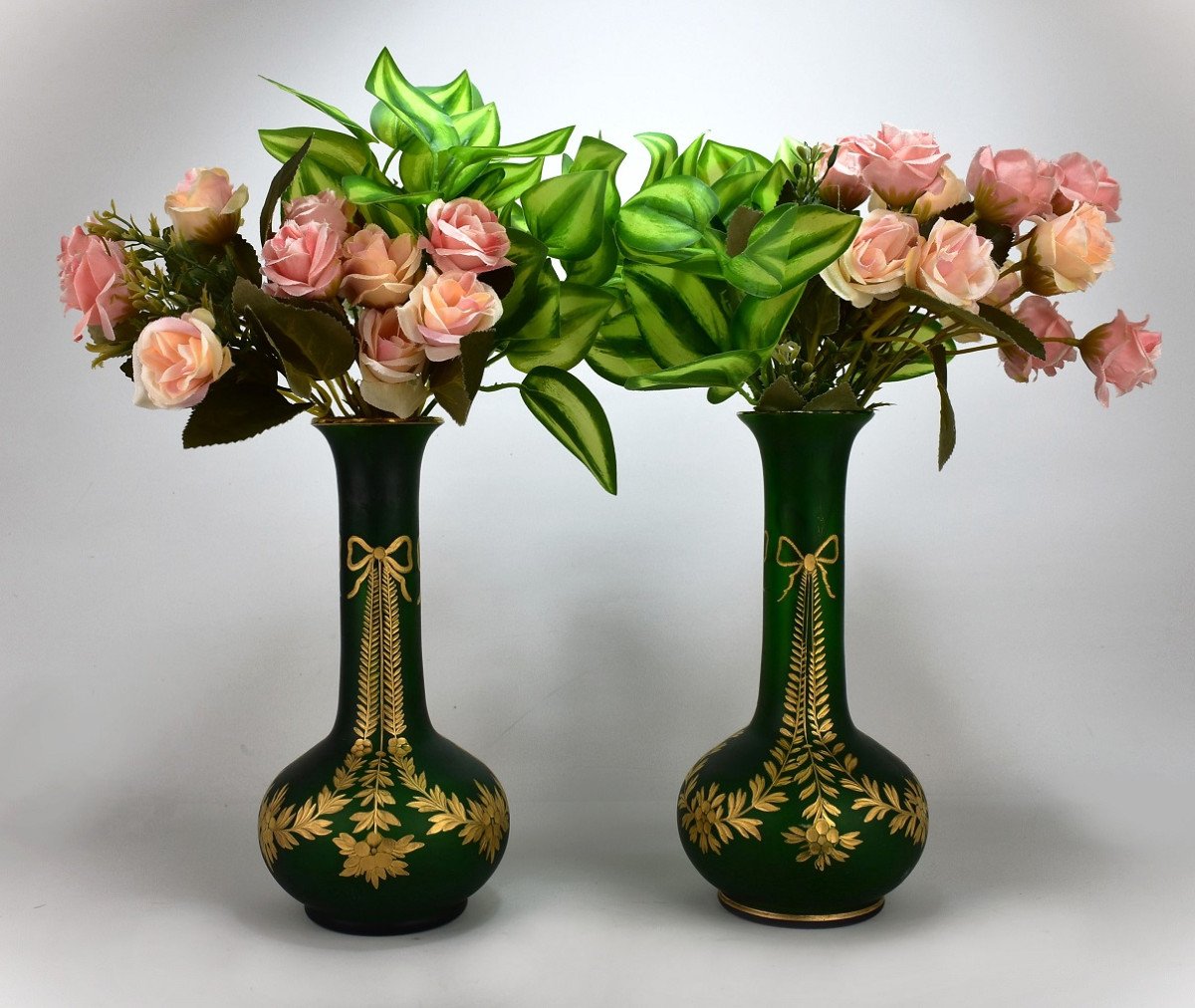 Pair Of Satin Glass Vases. Montjoye-photo-7