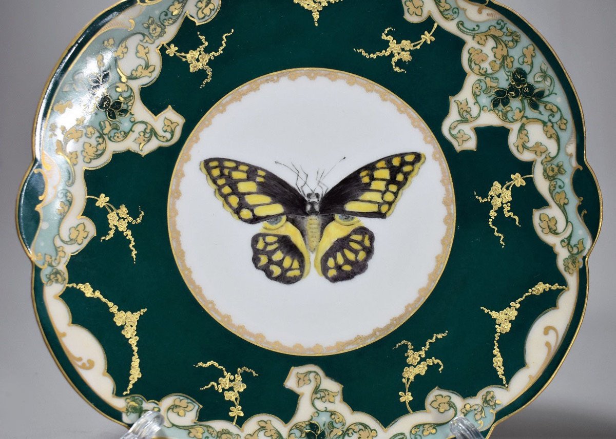 Belle Assiette En Porcelaine De Limoges.fin 19ème