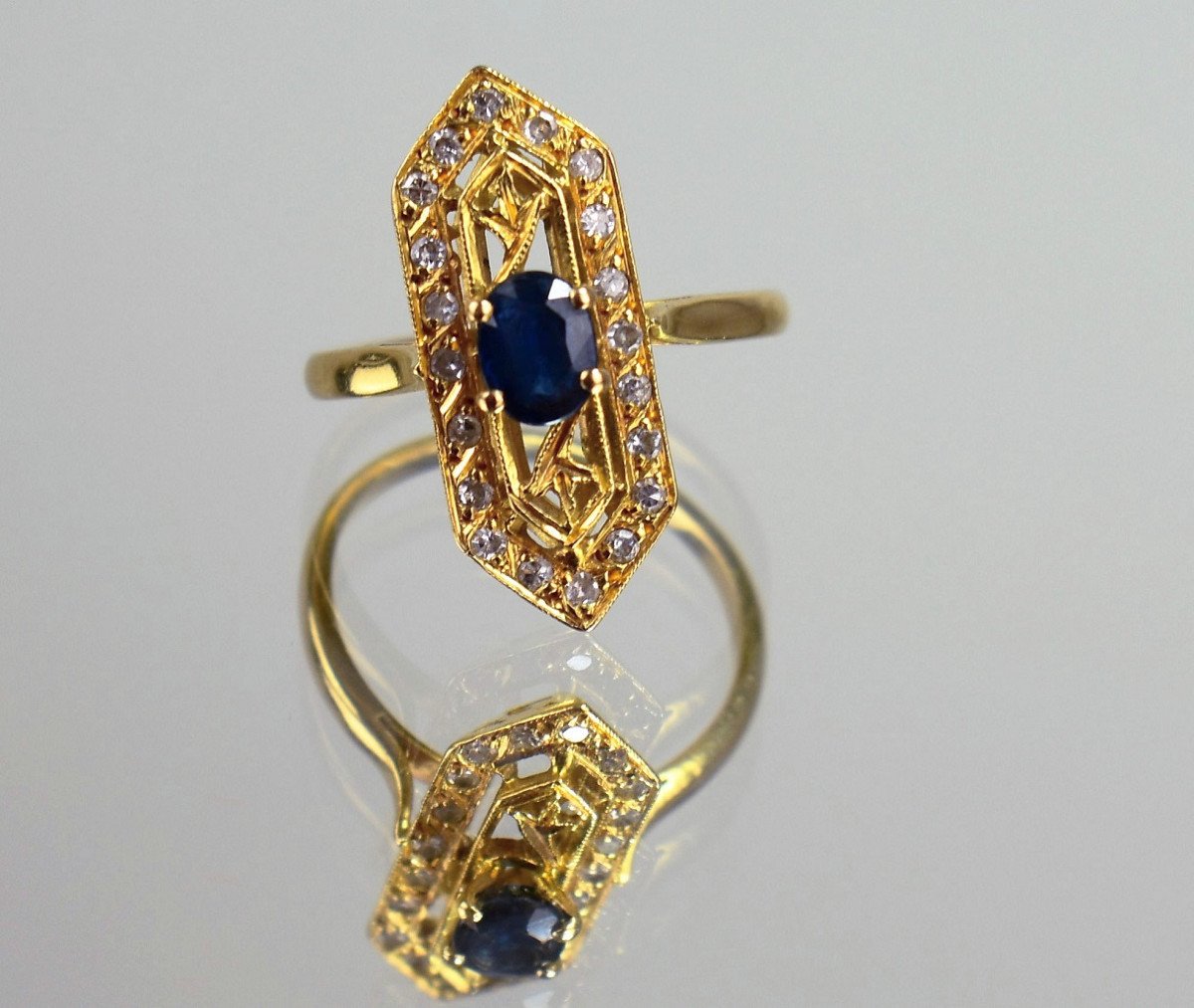 Gold Ring With Sapphire And Diamonds-photo-4