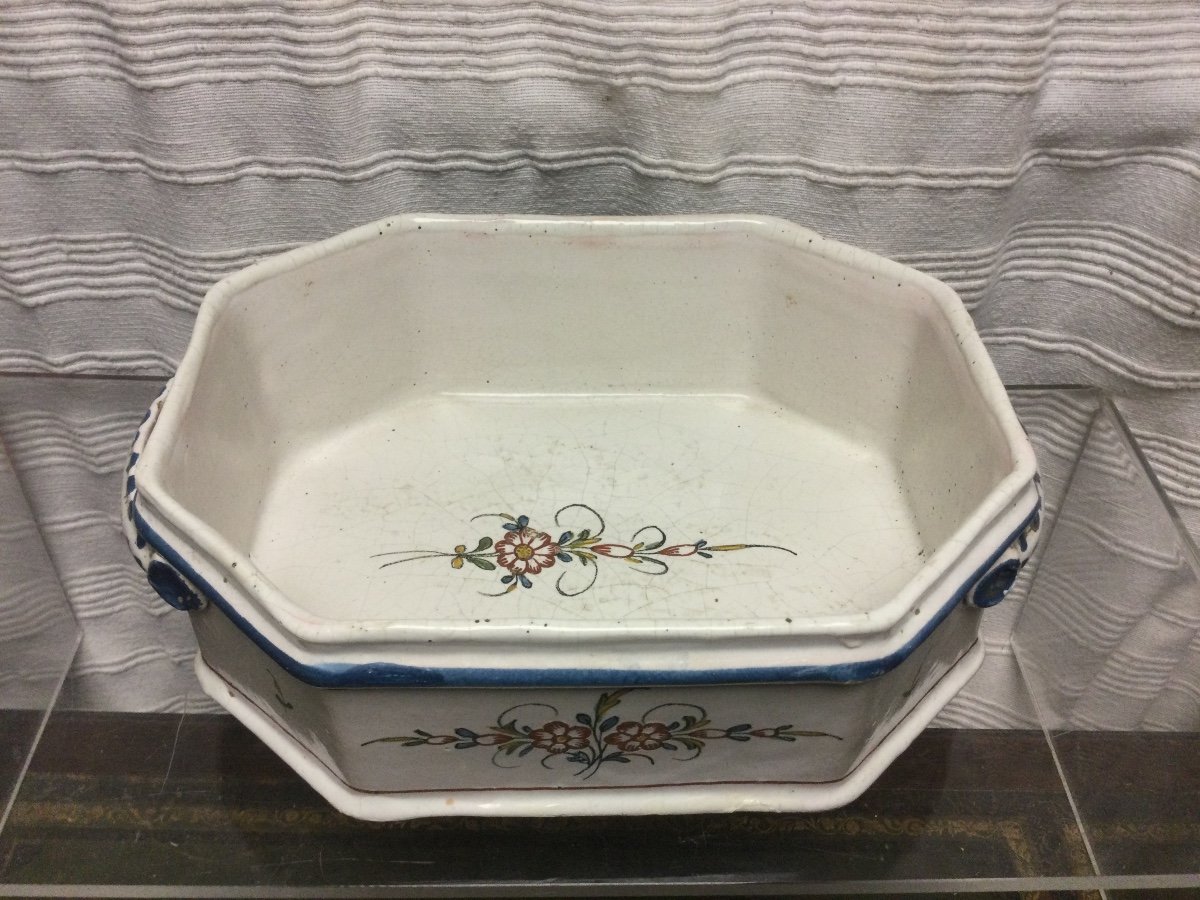 Earthenware Basin From La Rochelle, 18th Century