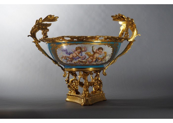 Large Porcelain Cup On Gilt Bronze Frame-photo-3