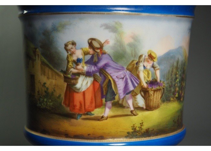 Cache-pot en porcelaine polychrome et dorée - Napoléon III