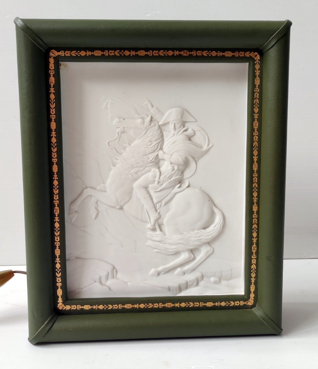 Lampe Napoleon Bonaparte A Cheval Bas Relief Porcelaine Limoges Haviland