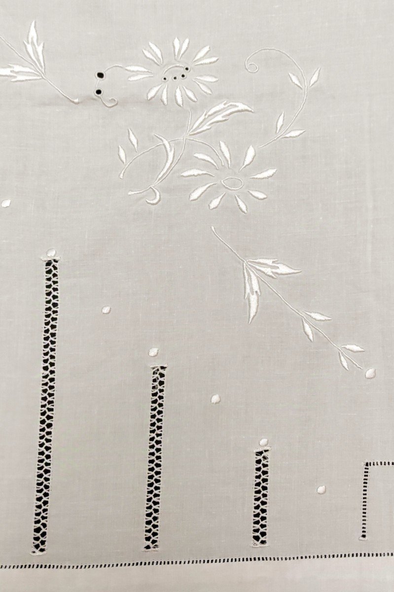 Drap Lin Blanc 328x230 Cm Monogramme Pj Fleurs Et Jour Avec Retour Broderie Fait Main-photo-2