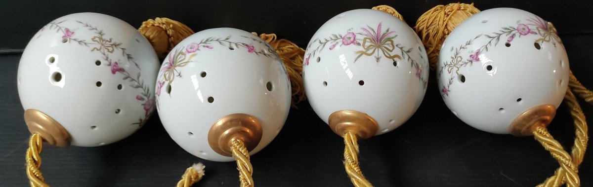 4 Boule d'Embrasse De Rideau Porcelaine Limoges Decor Guirlande Liseron Et Flo Style Louis XVI-photo-4